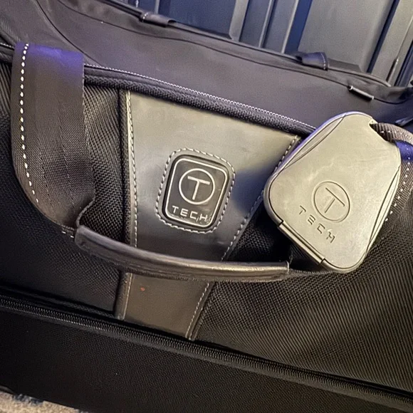 COPY - Tumi Black Rolling Duffel Travel Bag / Suitcase - Picture 2 of 13